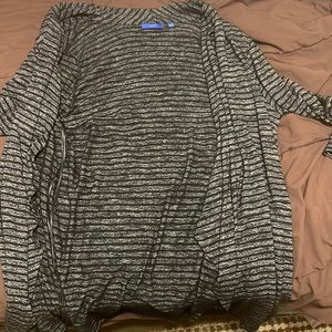 Apt. 9 size Large Black and Gray cardigan